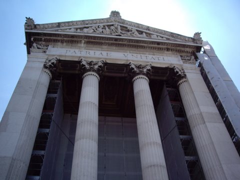 monument_to_victor emmanuel_ii_19